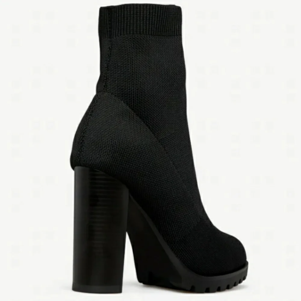 Minetta Block Heel Bootie - Picture 3 of 5